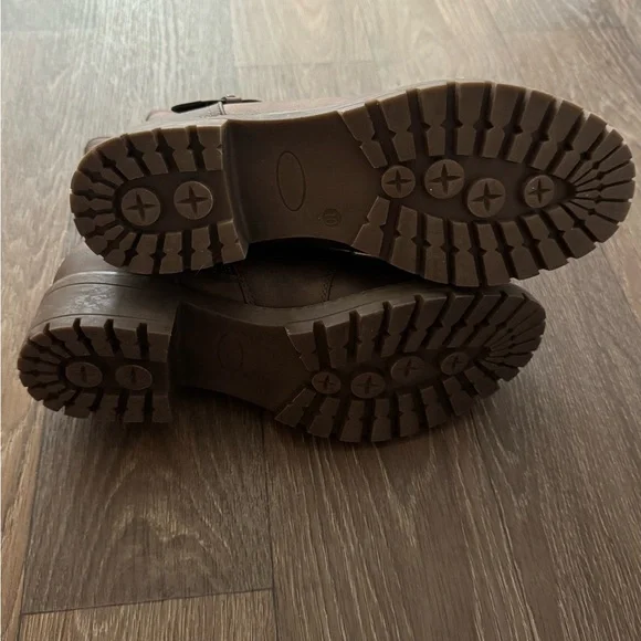 New GlobalWin Brown Zipper Ankle Boots - Picture 3 of 6